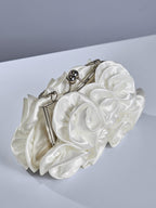 Bolso de Satén Adahy con Diseño Floral en Blanco