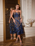 Vestido Midi Sin Mangas con Estampado Floral Avital en Azul Marino