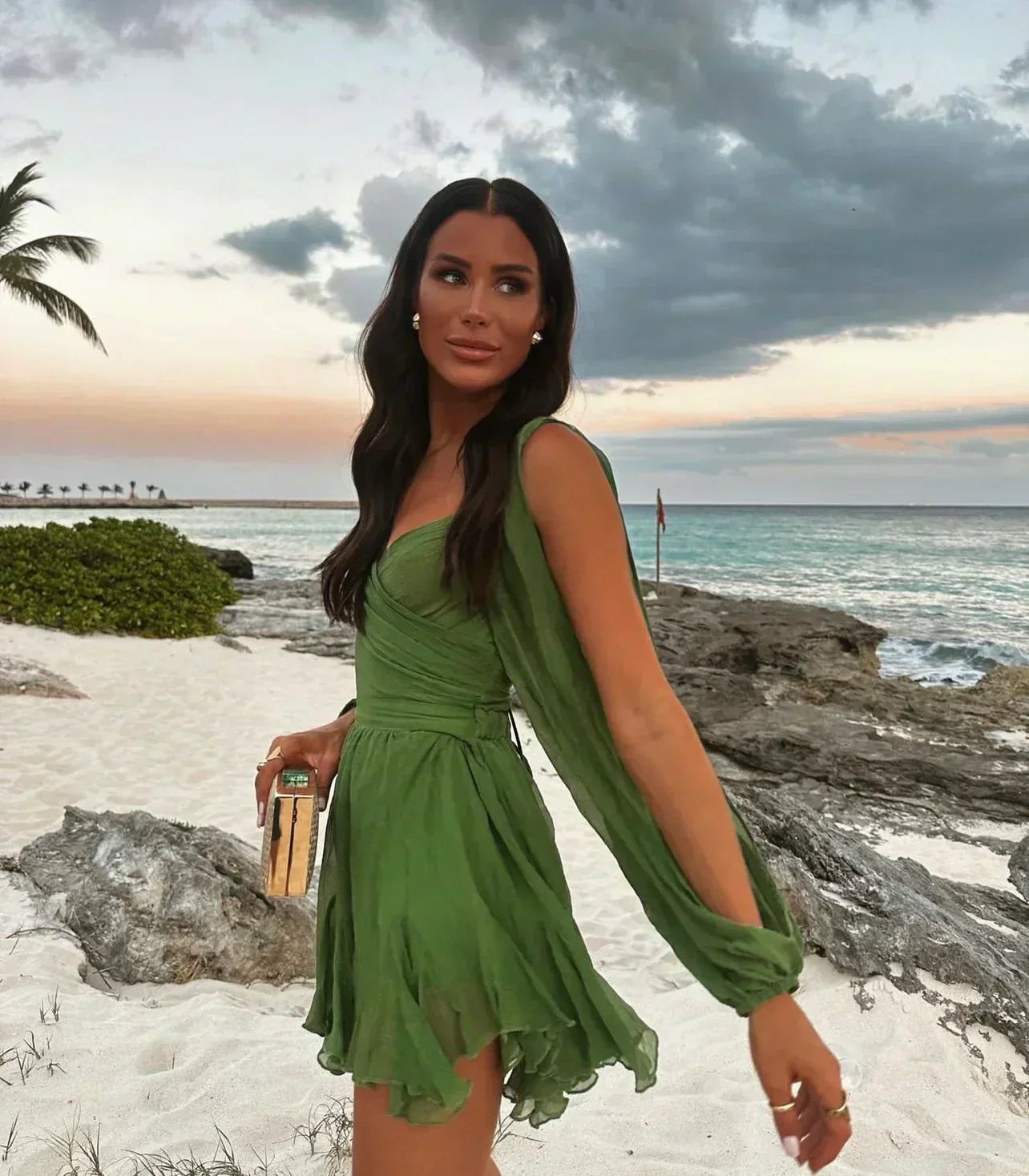 DIANNE | Mini Vestido con Mangas Elegantes