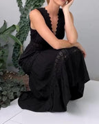 AUDREY | VESTIDO ELEGANTE CON CUELLO EN V