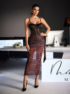 Vestido Largo de Encaje Leopardo Xanriel en Color Rojo